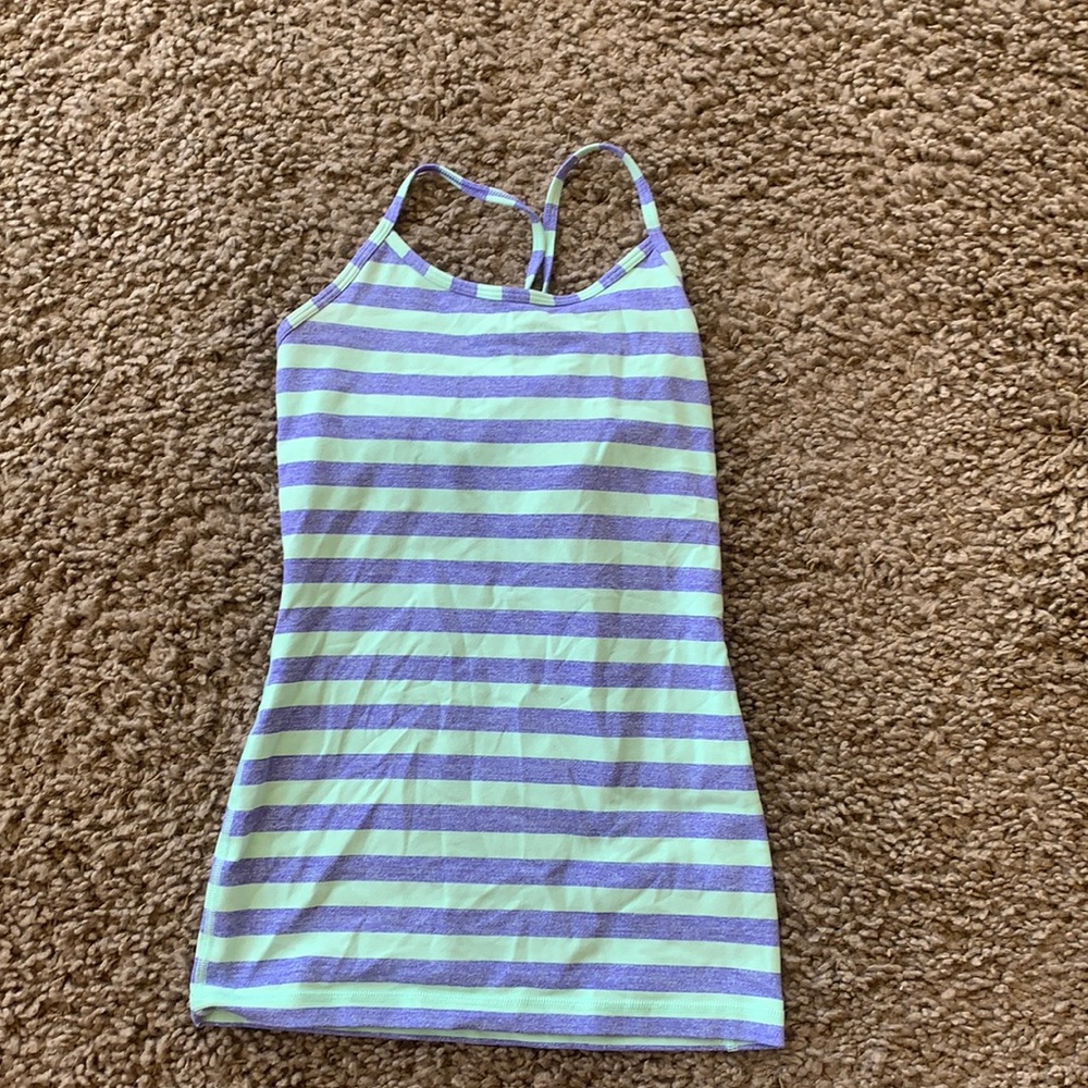 Iviva/ Lululemon fitted workout tank